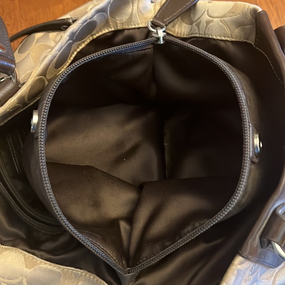 Coach Monogram Shoulder bag - Picture 11 of 11